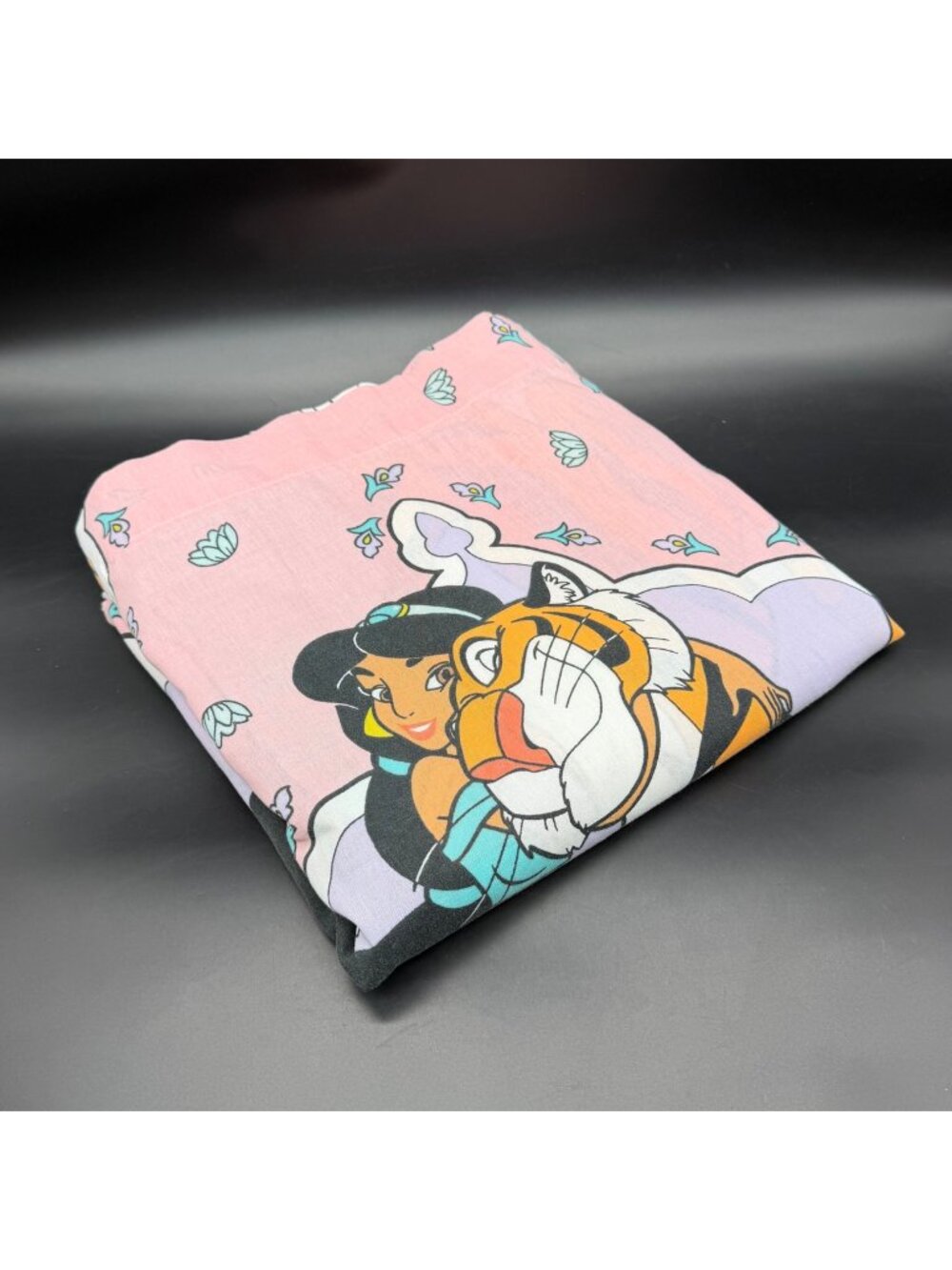 Vintage Disney Aladdin Jasmine Rajah Tiger Twin Flat Sheet 1990s USA Pink Purple